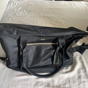 Tumi Voyageur Contine Weekender